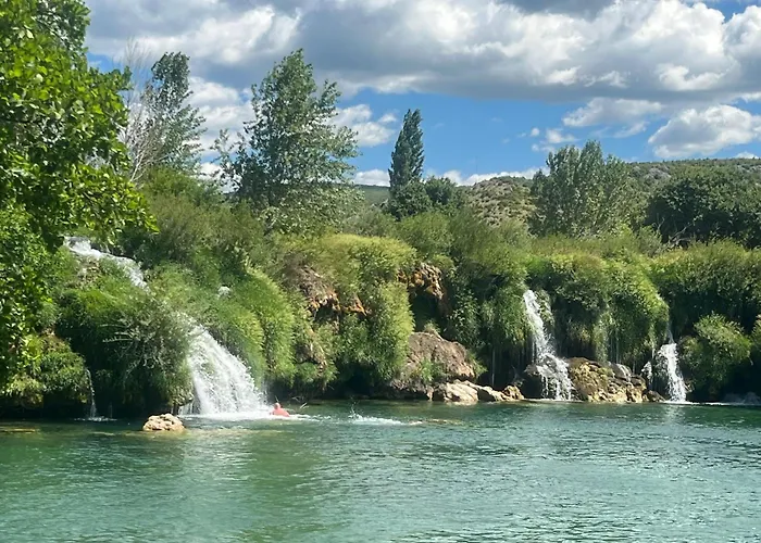 Suzi Number 2 Апартаменты